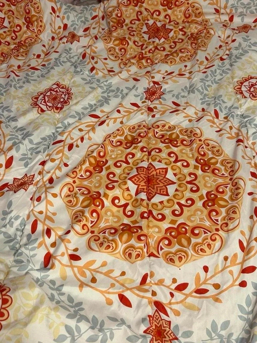 White and Orange Comforter Set